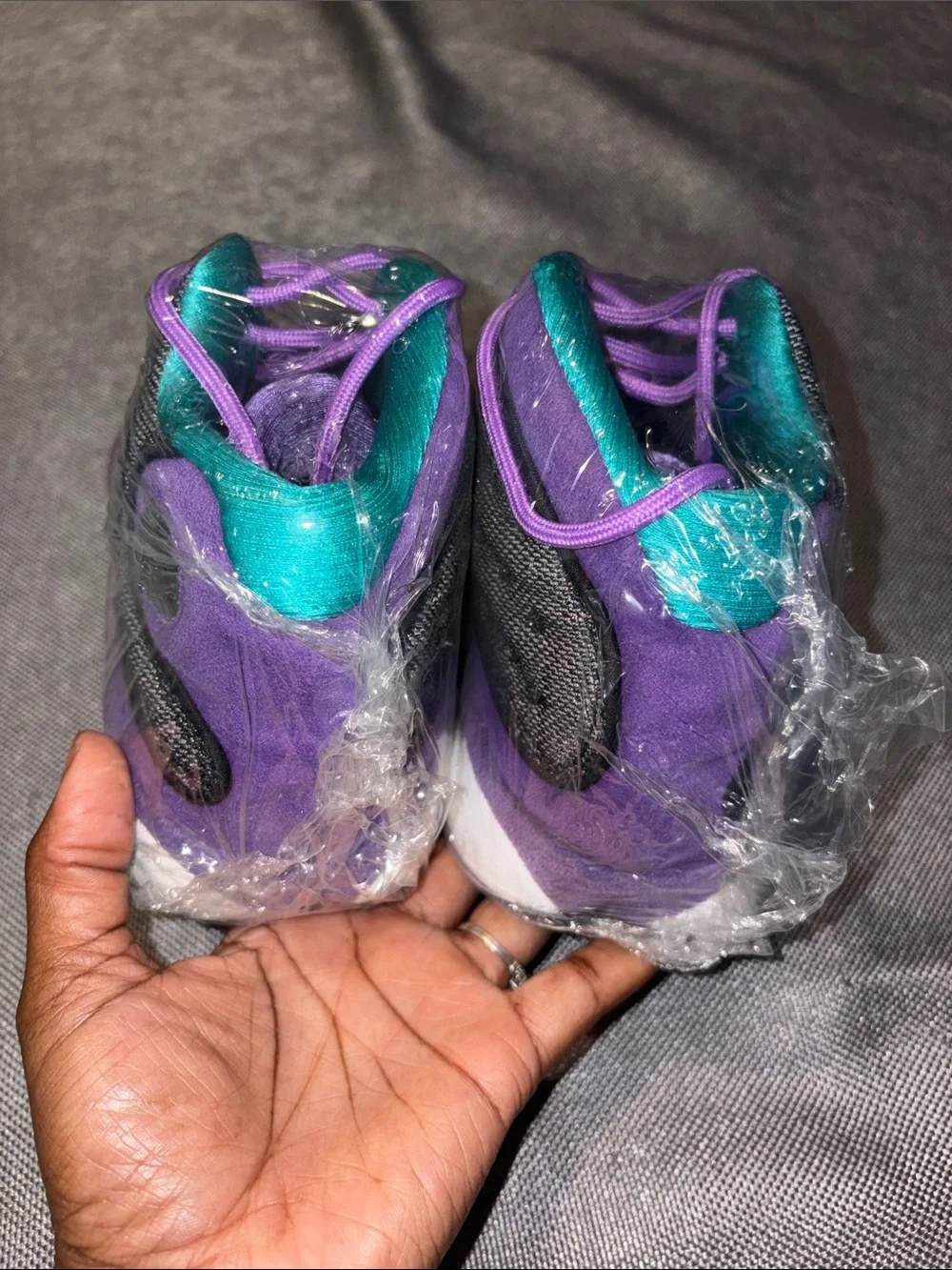 Jordan 13 Retros Violet Teal size 7Y
